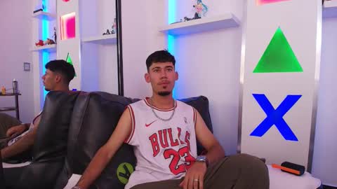 Salomon online show from March 2026 09:40:02 PM