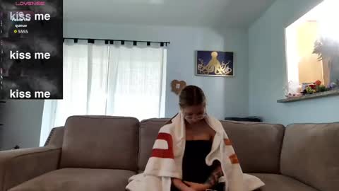 Salty Captain 69  Hat Girl 69 online show from October 2025 03:34:01 PM
