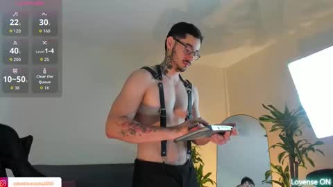 Salvatore online show from November 2025 12:44:01 AM