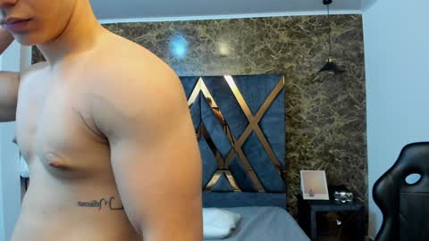 SALVATORE online show from January 2025 02:30:01 PM