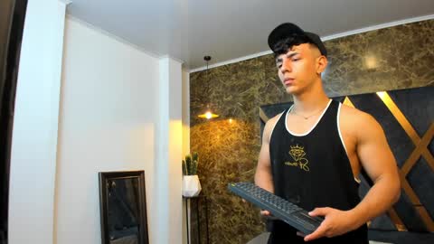 SALVATORE online show from January 2025 11:13:02 AM