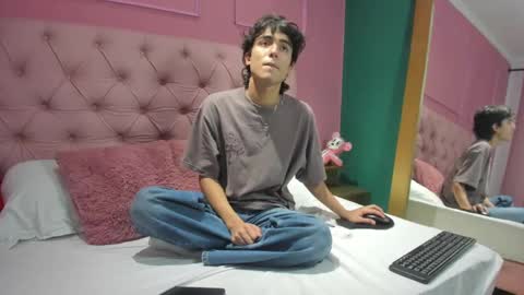 Snapshot of salvatore_monterey chatting on January 2025 08:57:02 PM salvatore online show from January 2025 08:57:02 PM