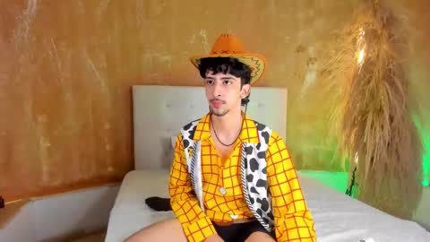 Snapshot of salvatore_monterey chatting on November 2025 08:42:02 PM salvatore online show from November 2025 08:42:02 PM