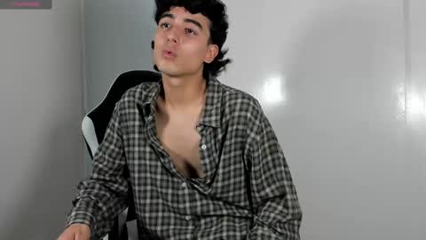 salvatore_montt online show from March 2025 12:53:01 AM