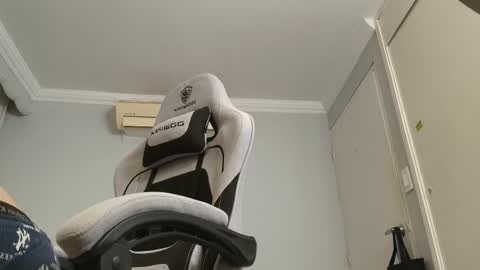 salvatore_montt online show from October 2025 03:52:02 AM