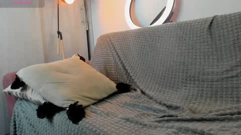 Esteban online show from January 2025 01:23:01 AM