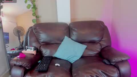 Snapshot of salvattore_muller chatting on July 2026 12:15:02 AM Salvatore online show from July 2026 12:15:02 AM