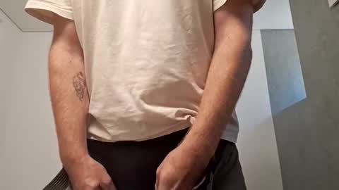 Salvo077 online show from September 2025 04:19:01 PM