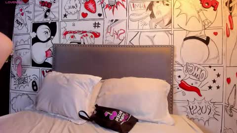 Snapshot of sam_collinss_ chatting on November 2025 11:41:01 AM Sam online show from November 2025 11:41:01 AM