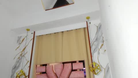 samaelandlilitt online show from November 2025 08:20:01 AM