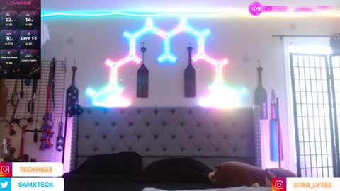 Snapshot of samandbrat chatting on January 2025 08:00:01 PM Join us -   and    online show from January 2025 08:00:01 PM
