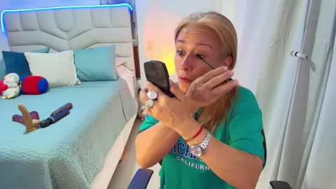 Samanta Stone online show from July 2026 07:05:01 PM