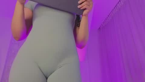 Snapshot of samanta_william chatting on October 2025 03:18:02 AM samanta online show from October 2025 03:18:02 AM