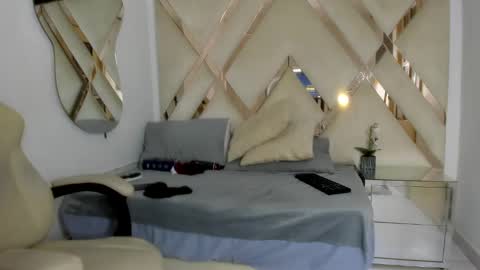 samantaht online show from December 2024 02:27:02 PM