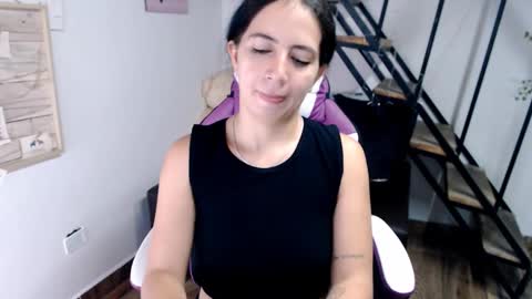 Snapshot of samantha2girl chatting on November 2025 05:12:01 PM samantha online show from November 2025 05:12:01 PM