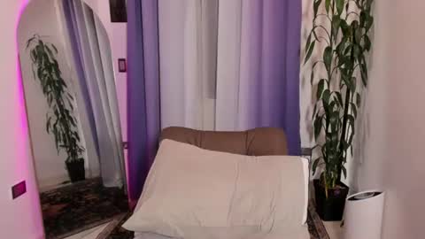 Samantha Ferrec online show from July 2026 02:05:17 AM