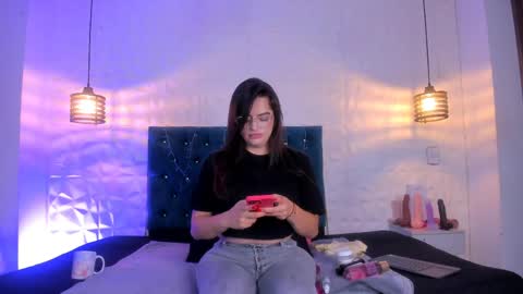 samantha_foxyy online show from April 2026 10:48:01 AM