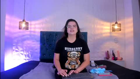 samantha_foxyy online show from April 2026 11:42:01 AM