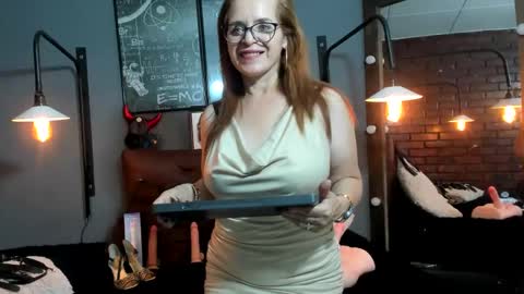 Sam online show from February 2025 01:55:01 PM