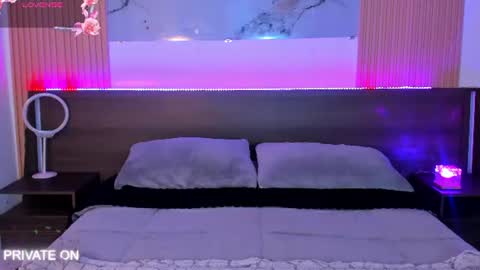 samantha_moons online show from June 2026 08:44:01 PM