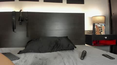 Snapshot of samantha_mouret chatting on March 2026 11:11:01 PM SAMANTHA online show from March 2026 11:11:01 PM