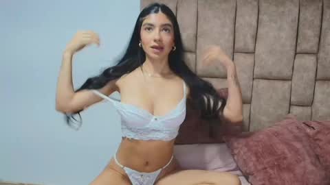 Snapshot of samantha_velvet_ chatting on May 2026 09:02:02 PM SAMANTHA VELVET online show from May 2026 09:02:02 PM