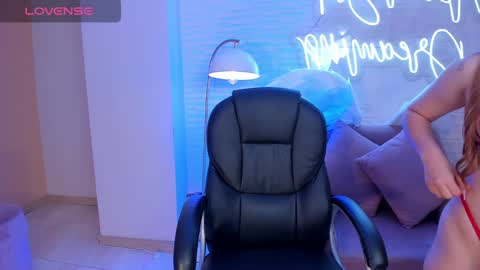 Snapshot of samanthaklein_ chatting on December 2024 05:34:01 PM Samantha Klein online show from December 2024 05:34:01 PM