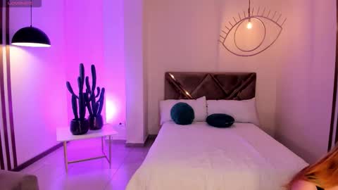 Snapshot of samanthaklein_ chatting on October 2025 12:22:02 AM Samantha Klein online show from October 2025 12:22:02 AM