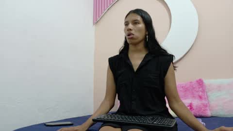 Snapshot of samanthalaurent chatting on June 2026 07:04:02 PM samanthalaurent online show from June 2026 07:04:02 PM