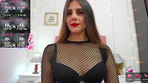 Snapshot of samanthamillher1 chatting on December 2024 02:06:02 PM Samy online show from December 2024 02:06:02 PM
