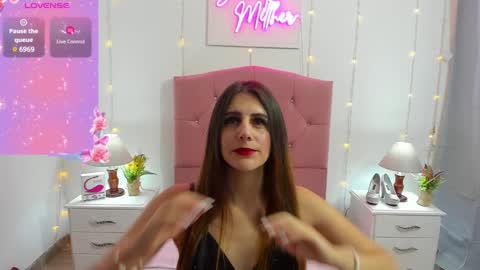 Snapshot of samanthamillher1 chatting on December 2024 12:23:02 PM Samy online show from December 2024 12:23:02 PM