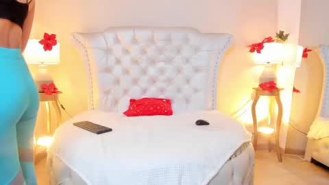 Snapshot of samanthamorelli chatting on February 2026 12:30:01 PM Sam online show from February 2026 12:30:01 PM