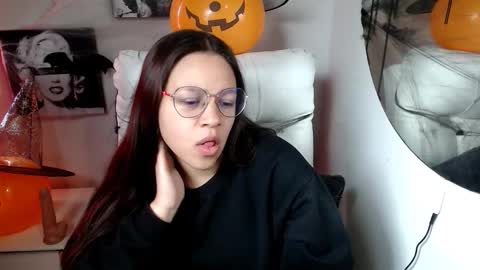 Samantha online show from October 2025 03:34:01 PM