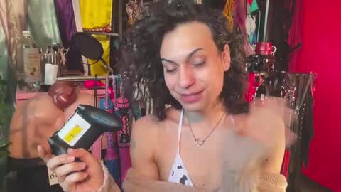 Samantha SayTen online show from November 2025 02:17:01 PM