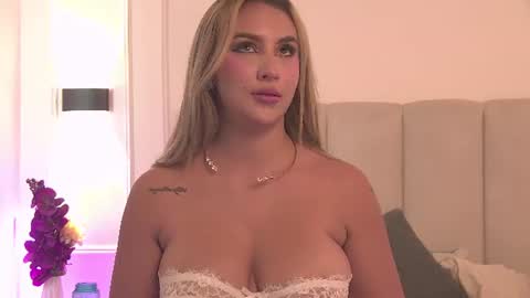 Snapshot of samanthavegga chatting on July 2026 07:19:02 PM Samantha Vega online show from July 2026 07:19:02 PM