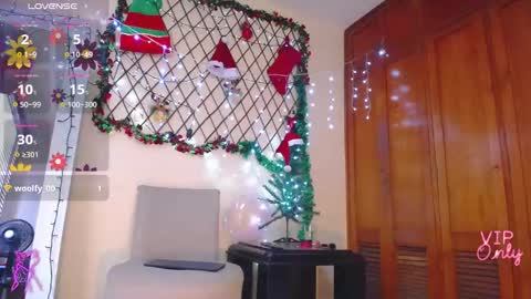 Snapshot of samaracortez chatting on December 2025 08:17:01 PM Sammy online show from December 2025 08:17:01 PM