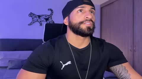 Snapshot of samdornan chatting on February 2025 09:14:01 PM Sam Dornan online show from February 2025 09:14:01 PM