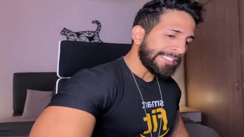 Snapshot of samdornan chatting on March 2025 09:22:01 PM Sam Dornan online show from March 2025 09:22:01 PM