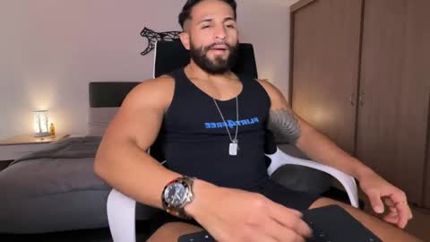 Snapshot of samdornan chatting on March 2025 10:07:02 PM Sam Dornan online show from March 2025 10:07:02 PM