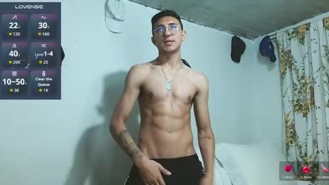 Snapshot of samfox_ chatting on April 2026 12:03:01 PM SAM online show from April 2026 12:03:01 PM