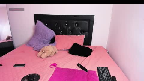 samiacooper25 online show from January 2026 12:26:01 AM