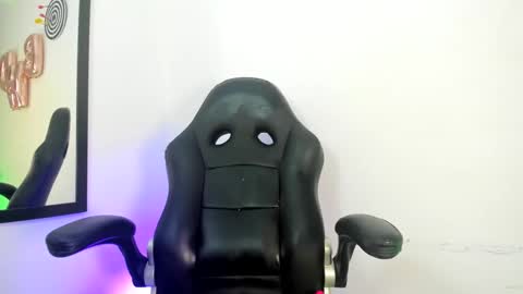 Snapshot of samikiulers chatting on December 2024 04:33:02 AM Sami online show from December 2024 04:33:02 AM