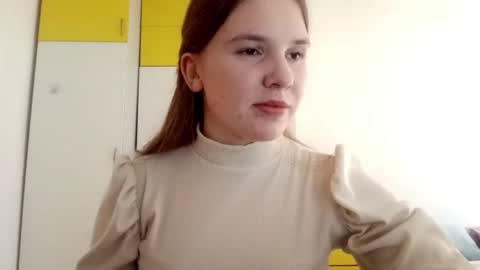 samirasosinski online show from April 2026 10:59:01 AM