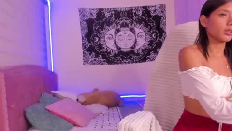 samirose_ online show from November 2025 09:19:01 PM