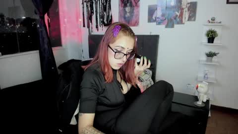 Snapshot of samismith77 chatting on December 2024 12:30:01 AM SARA online show from December 2024 12:30:01 AM