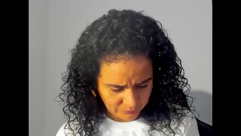 sam online show from October 2025 07:58:01 PM