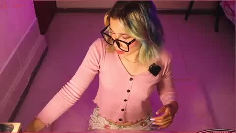 Snapshot of sammy__8 chatting on June 2026 02:35:01 AM Sammy online show from June 2026 02:35:01 AM