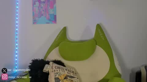 sammy devinne online show from January 2026 09:30:02 PM