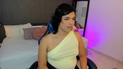Snapshot of sammybrunette1 chatting on June 2026 08:29:02 PM Axel online show from June 2026 08:29:02 PM