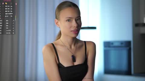 Snapshot of sammymally chatting on July 2026 05:00:02 AM Vivienne online show from July 2026 05:00:02 AM